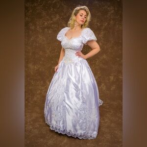Wedding gown